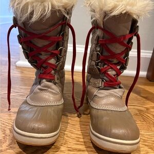 Sorel Tofino II girls size 5